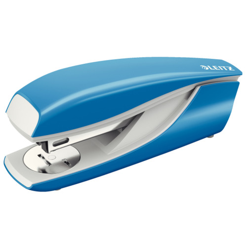Zszywacz Leitz 5502 30 kartek jasnoniebieski 1